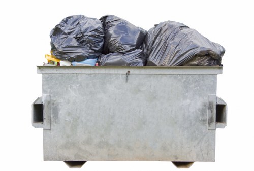 Benefits of choosing muck away services in Kensington
